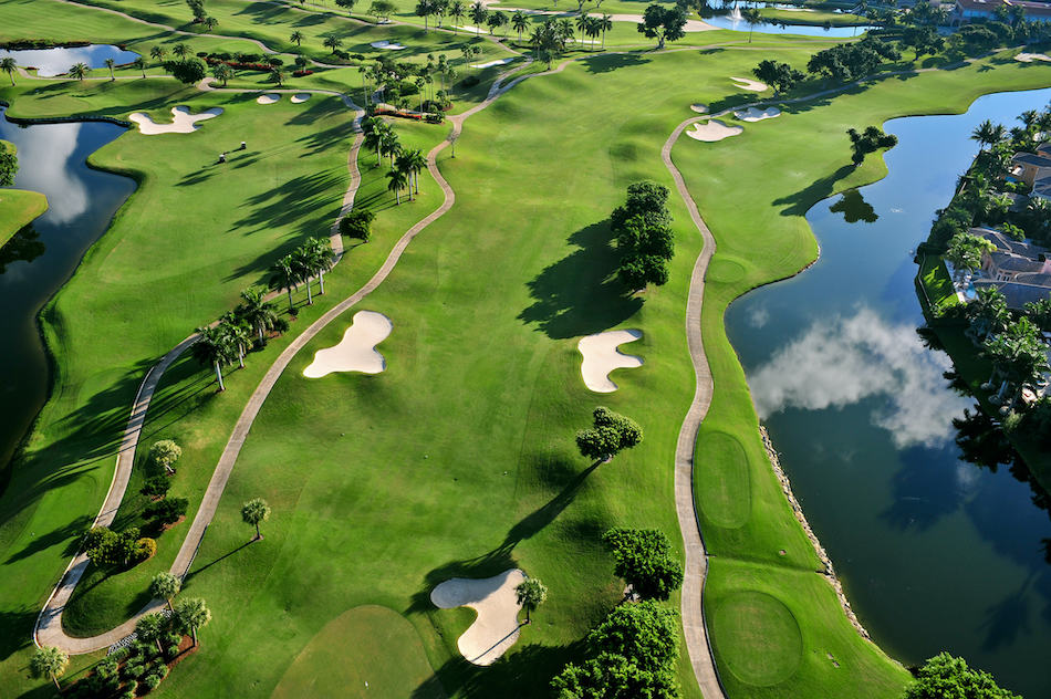 picture of a nice florida municipal golf course