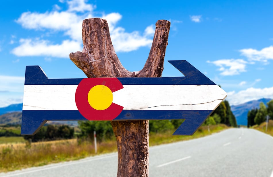 picture of colorado street sign